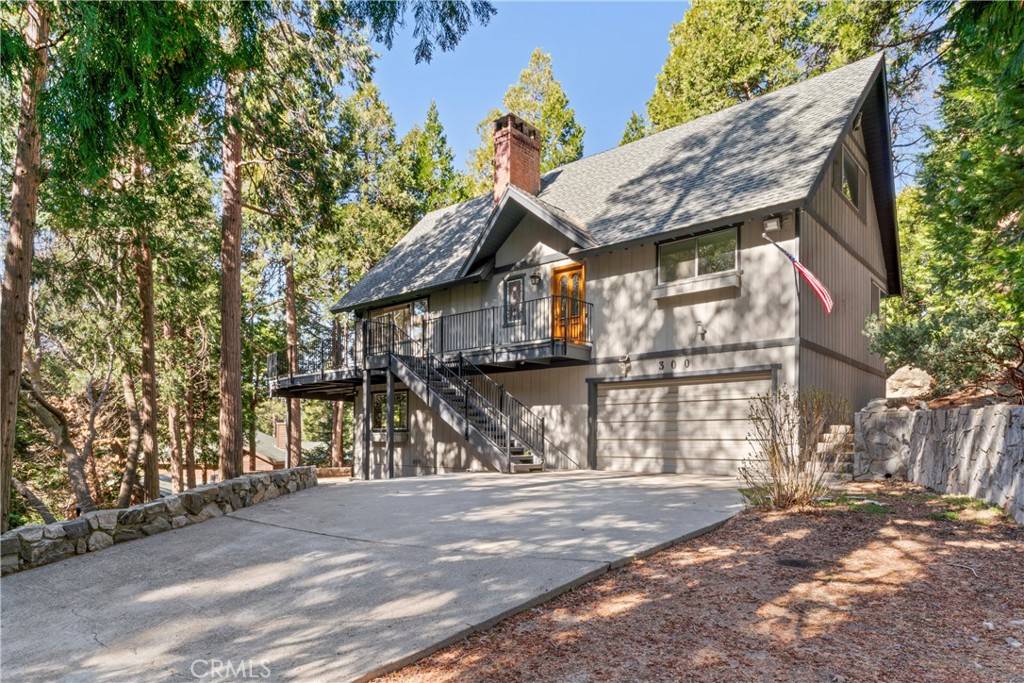 300 Pioneer RD, Lake Arrowhead, CA 92352