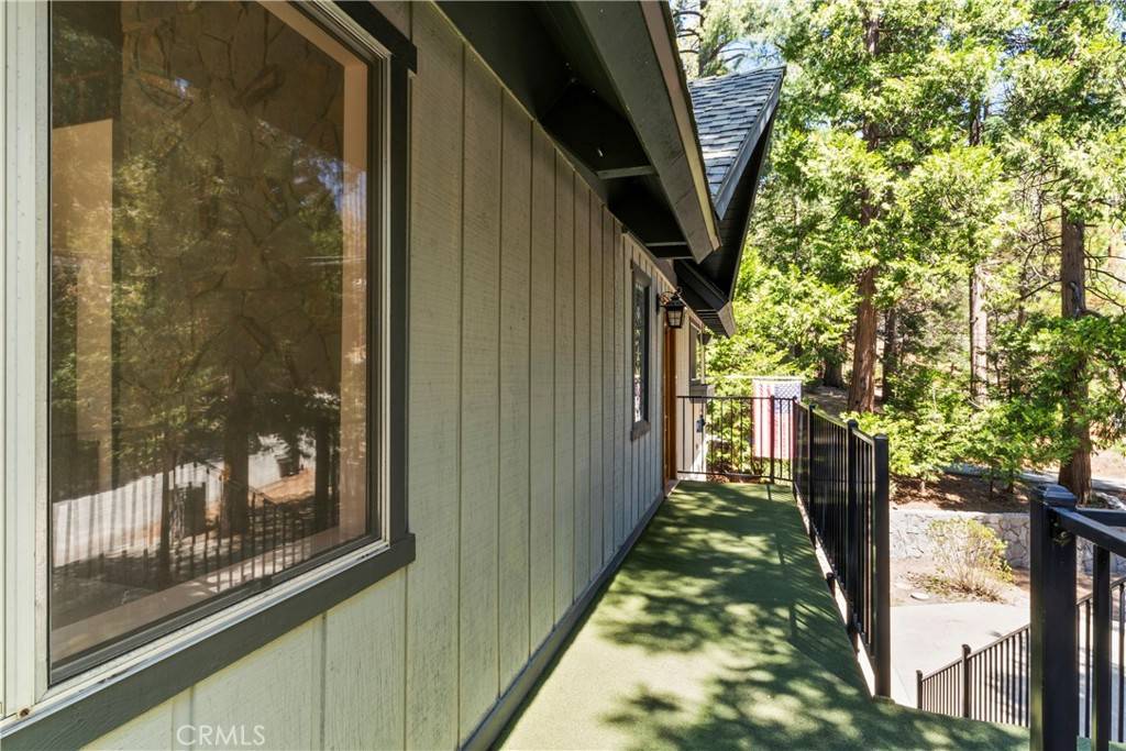 Lake Arrowhead, CA 92352,300 Pioneer RD