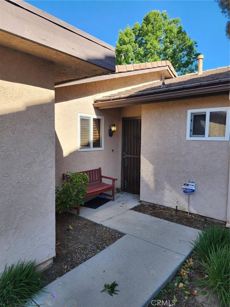 2120 Jacaranda CT, San Bernardino, CA 92404