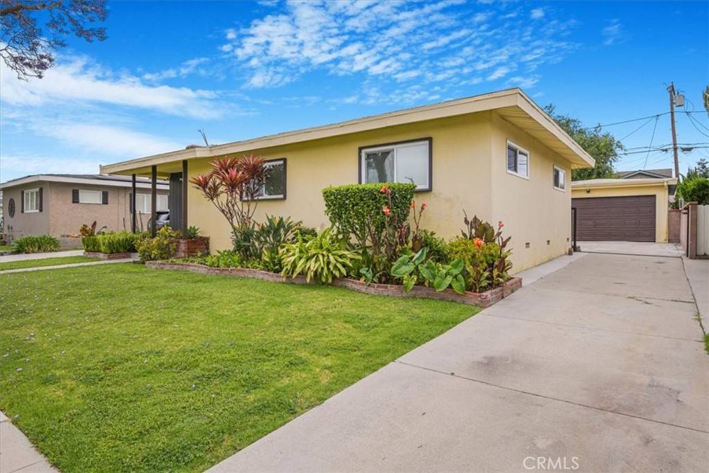 Long Beach, CA 90815,2216 Canehill AVE