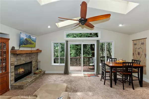 Crestline, CA 92325,23776 Lakeview DR