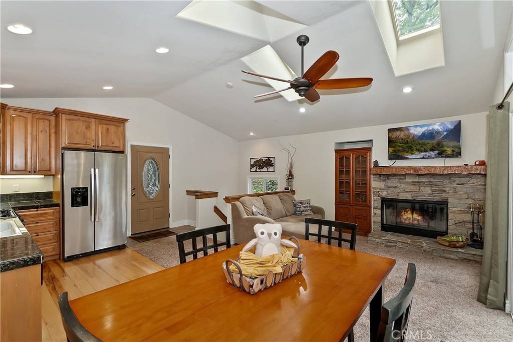 Crestline, CA 92325,23776 Lakeview DR