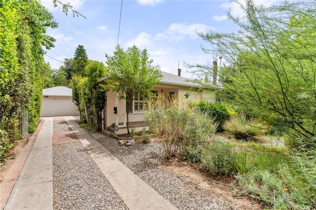 817 Brookside AVE, Redlands, CA 92373