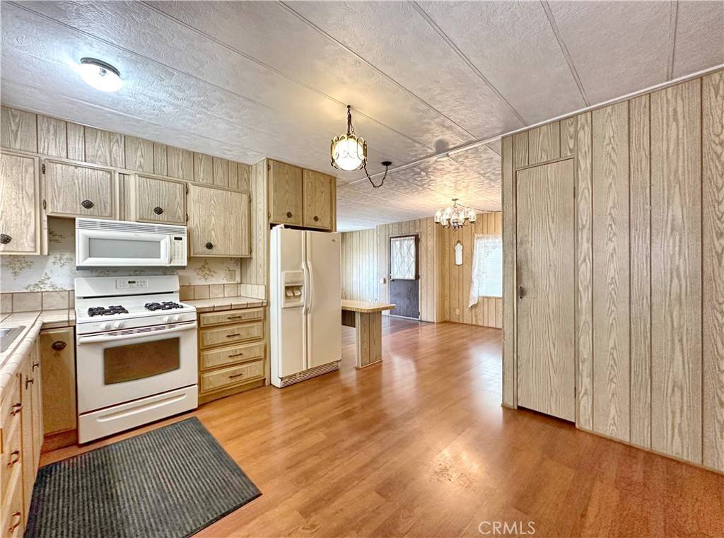 Yucaipa, CA 92399,12582 2nd ST #35