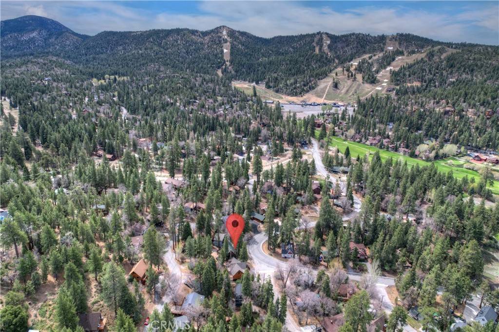 Big Bear Lake, CA 92315,43214 Sunset DR