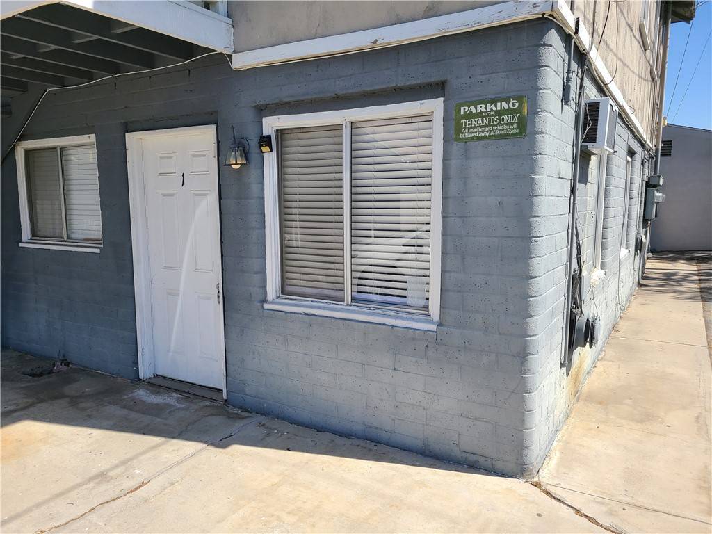 Riverside, CA 92501,3447 4th ST #1