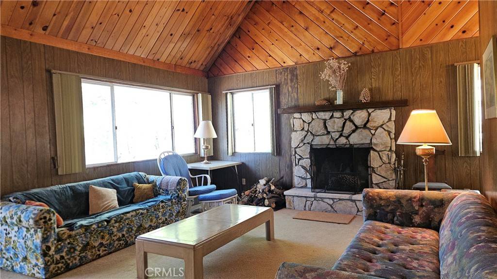 Running Springs, CA 92382,25 Manzanita