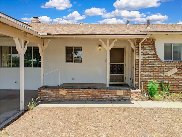 Yucaipa, CA 92399,11674 Oak LN