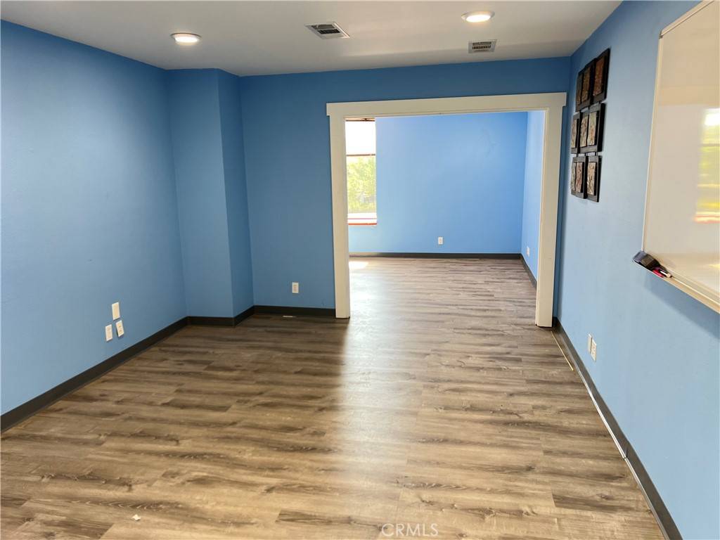 San Diego, CA 92123,4540 Kearny Villa RD #204