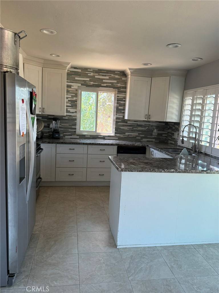 Escondido, CA 92026,8904 Nelson WAY