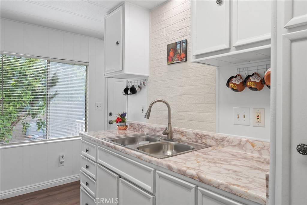 Riverside, CA 92503,3700 Buchanan #4