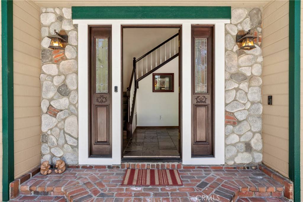 Lake Arrowhead, CA 92391,26061 Augusta DR
