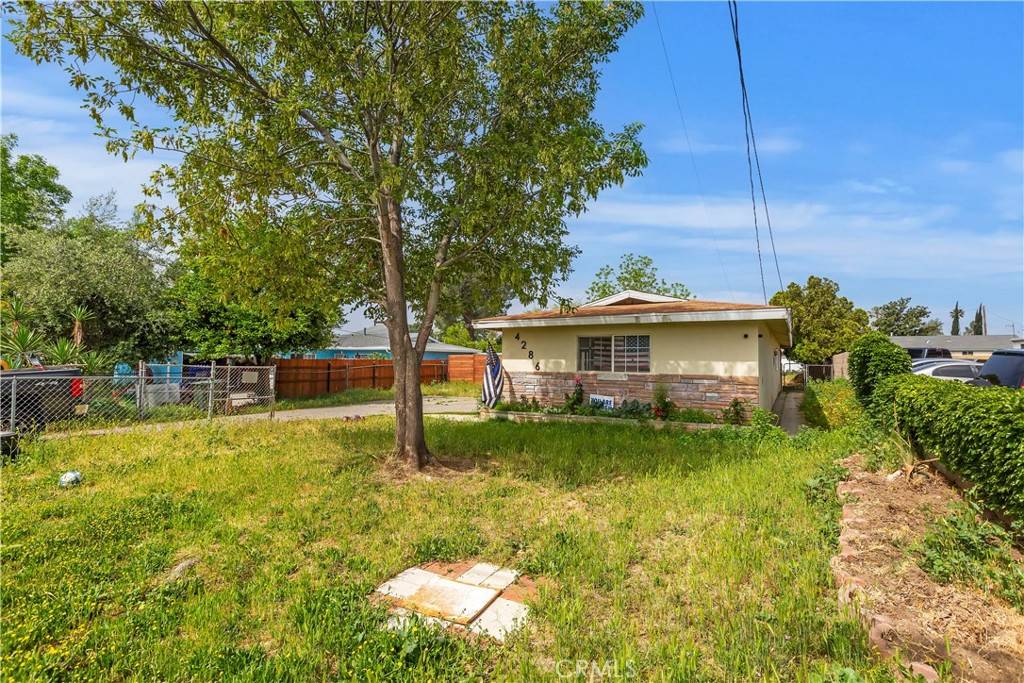 San Bernardino, CA 92407,4286 N 4th AVE