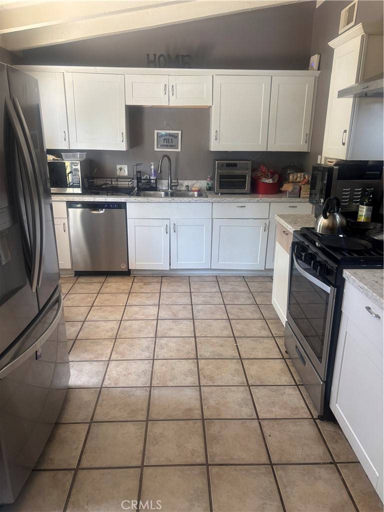 Redlands, CA 92373,615 Monterey ST