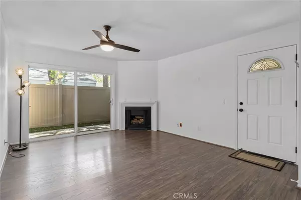 Yorba Linda, CA 92887,23478 Cambridge RD #296