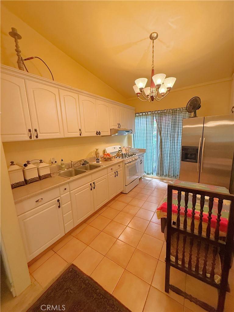 Glendale, CA 91206,529 Naranja DR