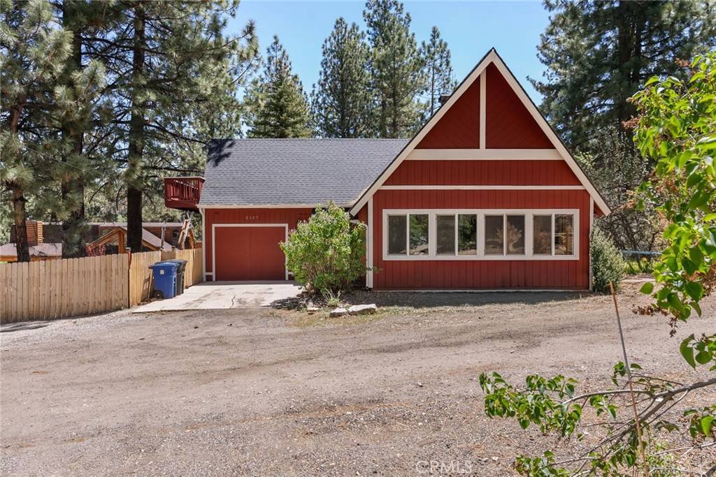 2157 Mariposa LN, Big Bear City, CA 92314