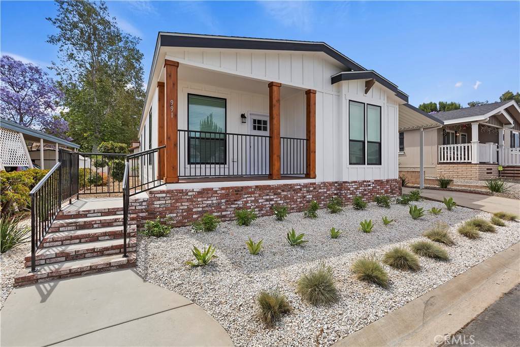991 NORWICH WAY, Corona, CA 92882