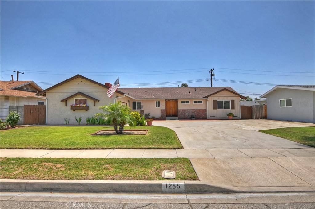 San Bernardino, CA 92404,1255 E 25th ST