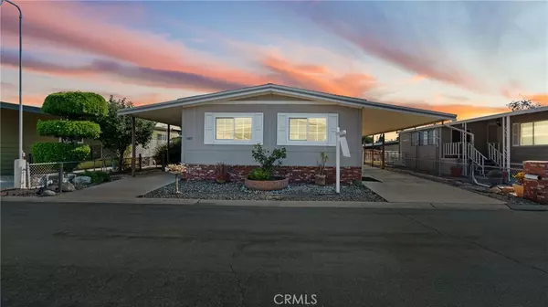 1387 Orangewood, Corona, CA 92882