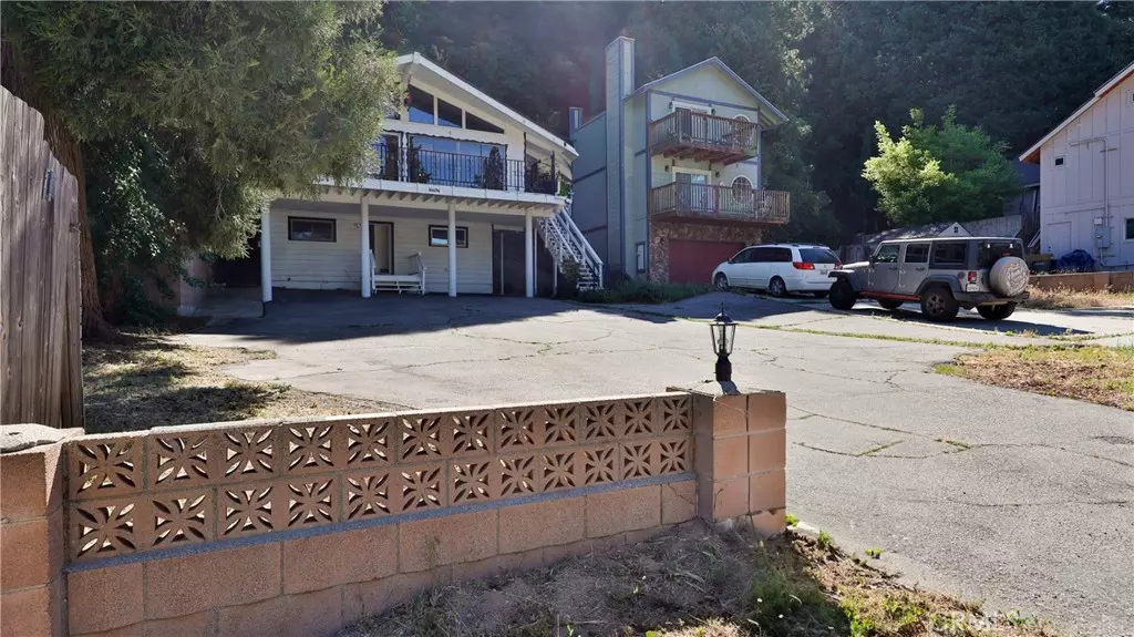 24674 Lake DR, Crestline, CA 92325