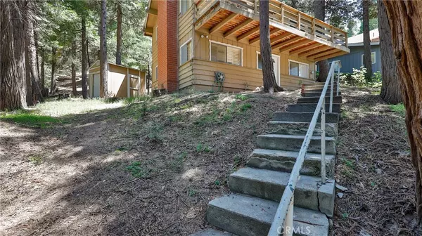 Crestline, CA 92325,486 Wylerhorn DR