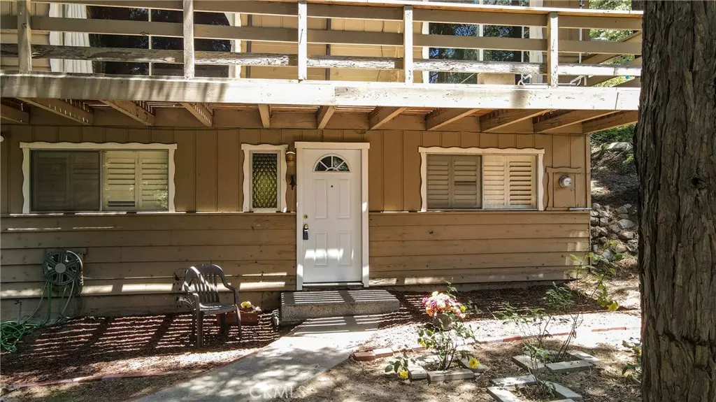 Crestline, CA 92325,486 Wylerhorn DR