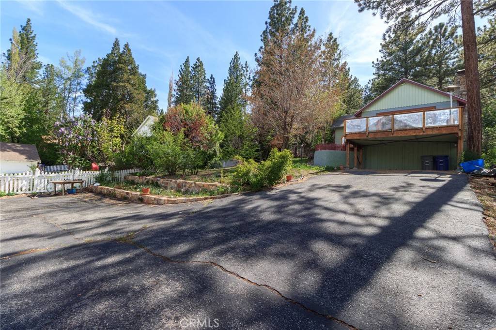 530 Cienega RD, Big Bear Lake, CA 92315