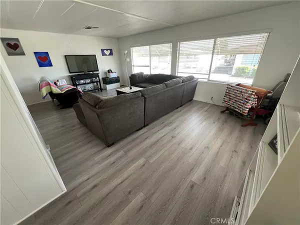 Yucaipa, CA 92399,31816 Avenue E #33