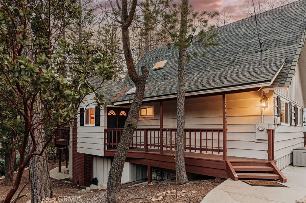 26625 Pinehurst DR, Lake Arrowhead, CA 92352
