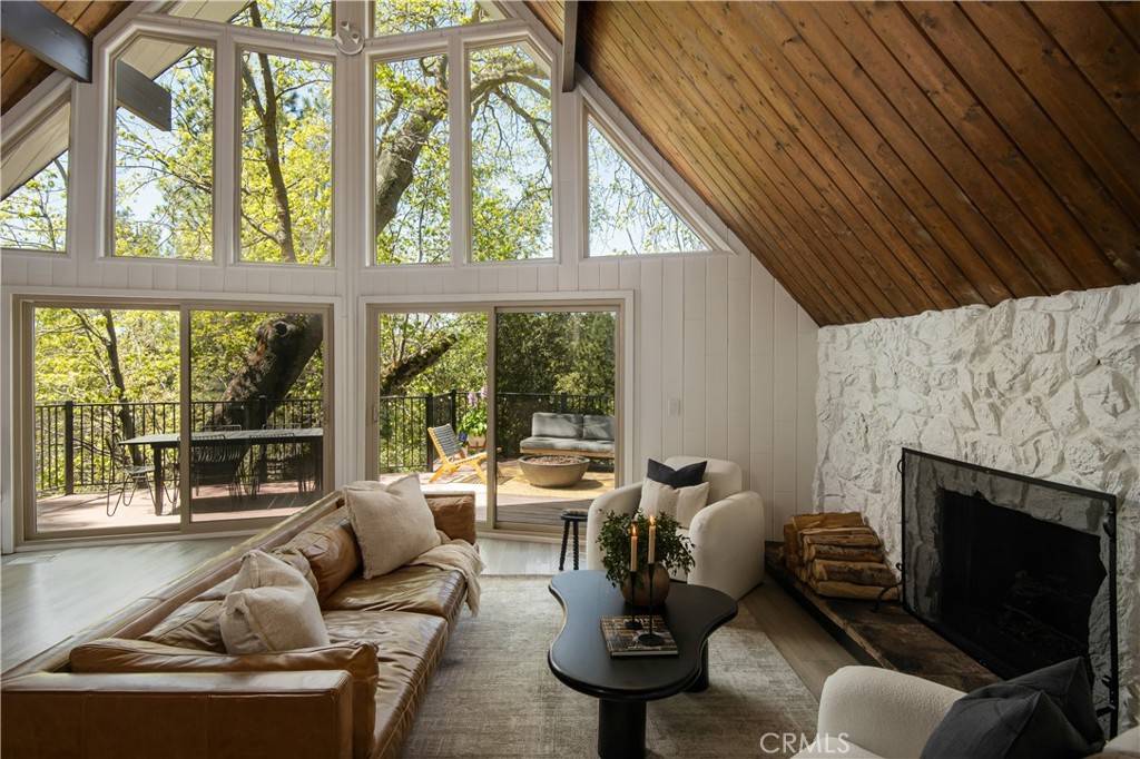 27663 North Bay RD, Lake Arrowhead, CA 92352