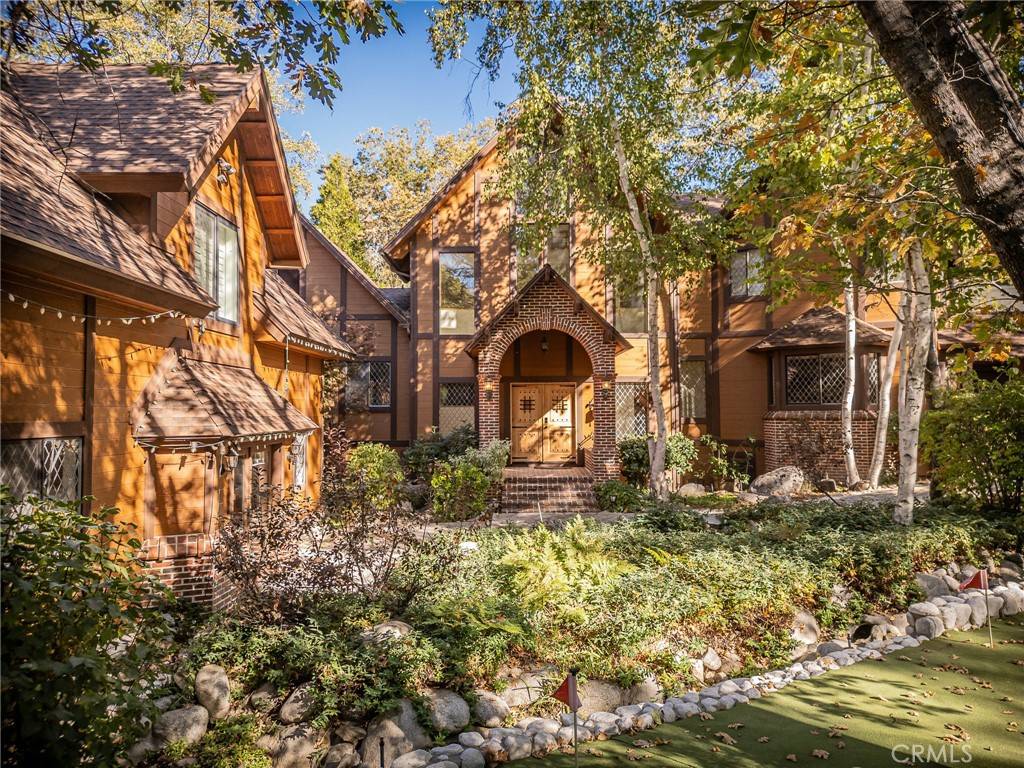 Lake Arrowhead, CA 92352,951 Osprey LN