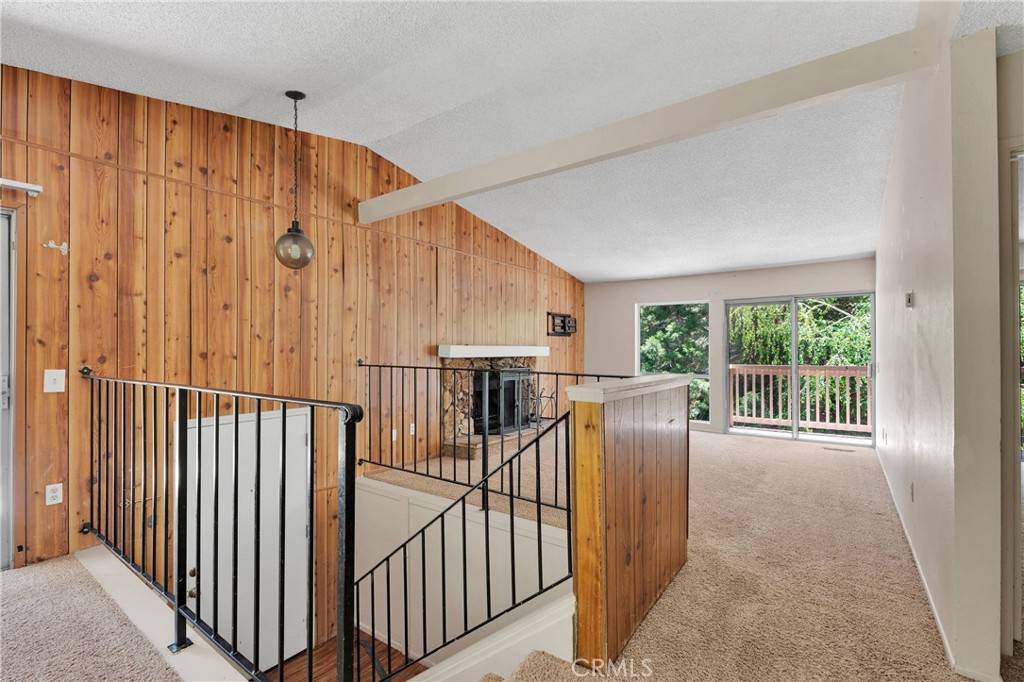 Lake Arrowhead, CA 92352,101 Rockledge LN