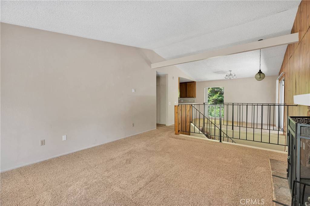 Lake Arrowhead, CA 92352,101 Rockledge LN