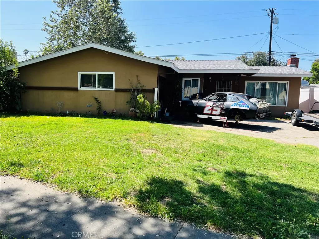 Redlands, CA 92374,122 E Pioneer AVE