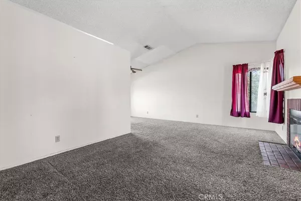 Hesperia, CA 92344,14237 Poplar ST