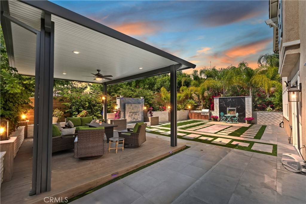 Corona, CA 92883,8851 Soothing CT