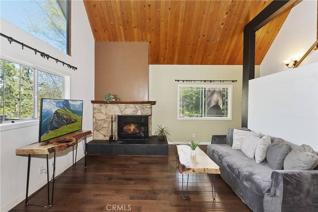 Lake Arrowhead, CA 92326,27476 School RD