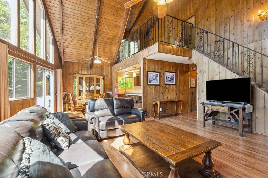 Lake Arrowhead, CA 92352,27495 Cedarwood DR