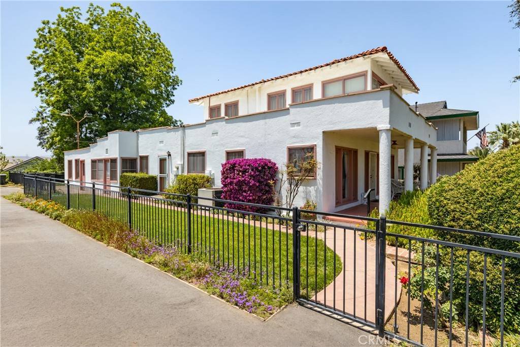 Redlands, CA 92373,11460 Terracina Blvd