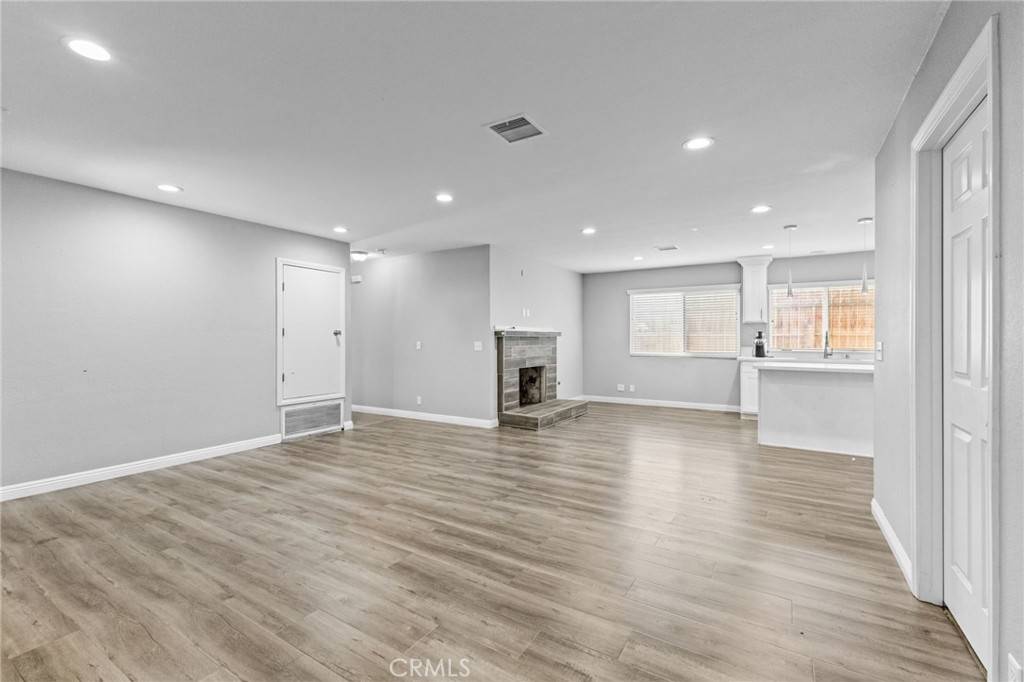 Victorville, CA 92395,15814 Fresno ST