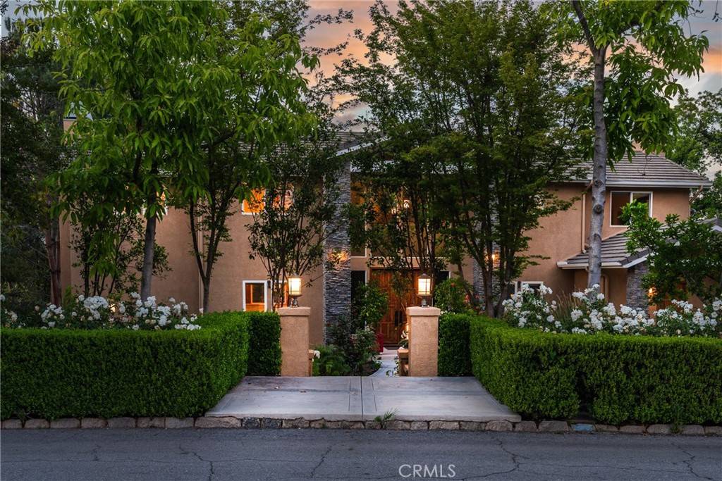 Redlands, CA 92373,1377 Knoll RD