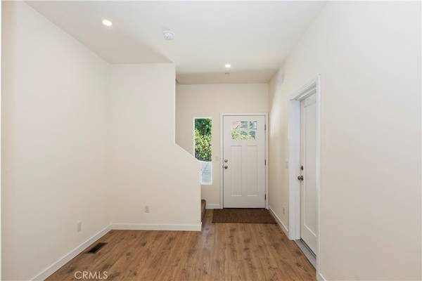 Twin Peaks, CA 92391,26182 Sky Ridge DR