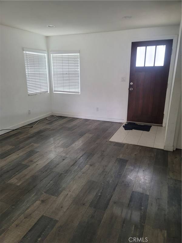Long Beach, CA 90805,2706 E 57th ST