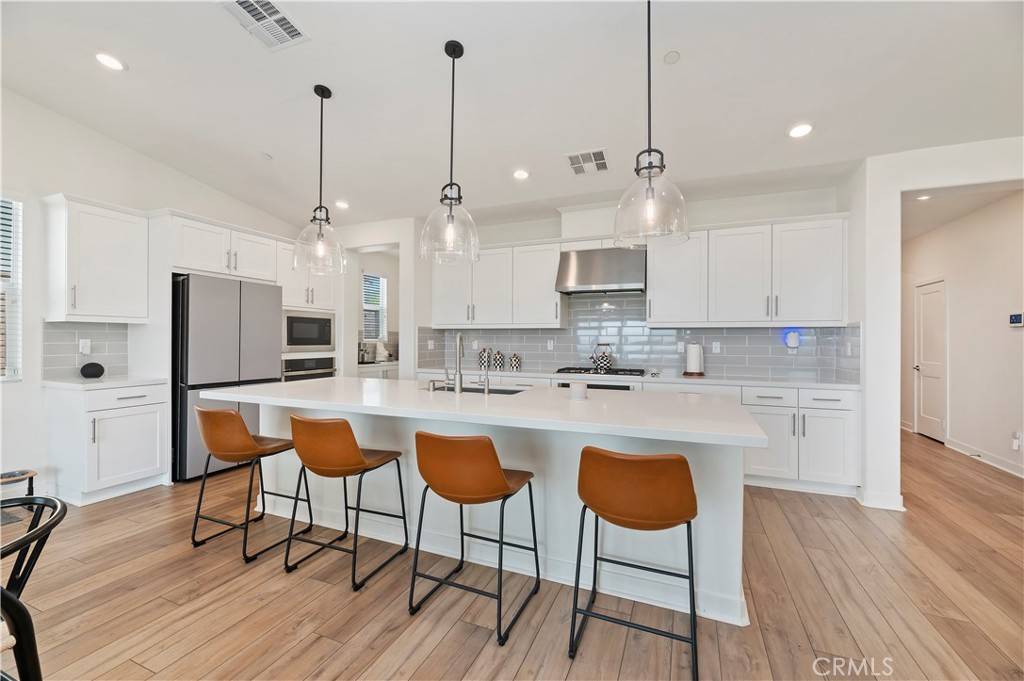 1890 Pele WAY, Corona, CA 92882