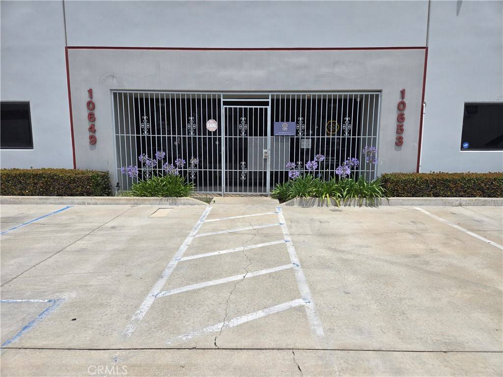 South El Monte, CA 91733,10653 Rush ST