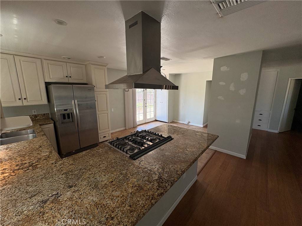 Redlands, CA 92374,926 College AVE