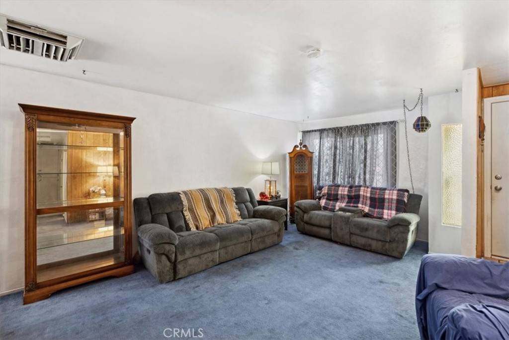 Fontana, CA 92335,17685 Seville AVE
