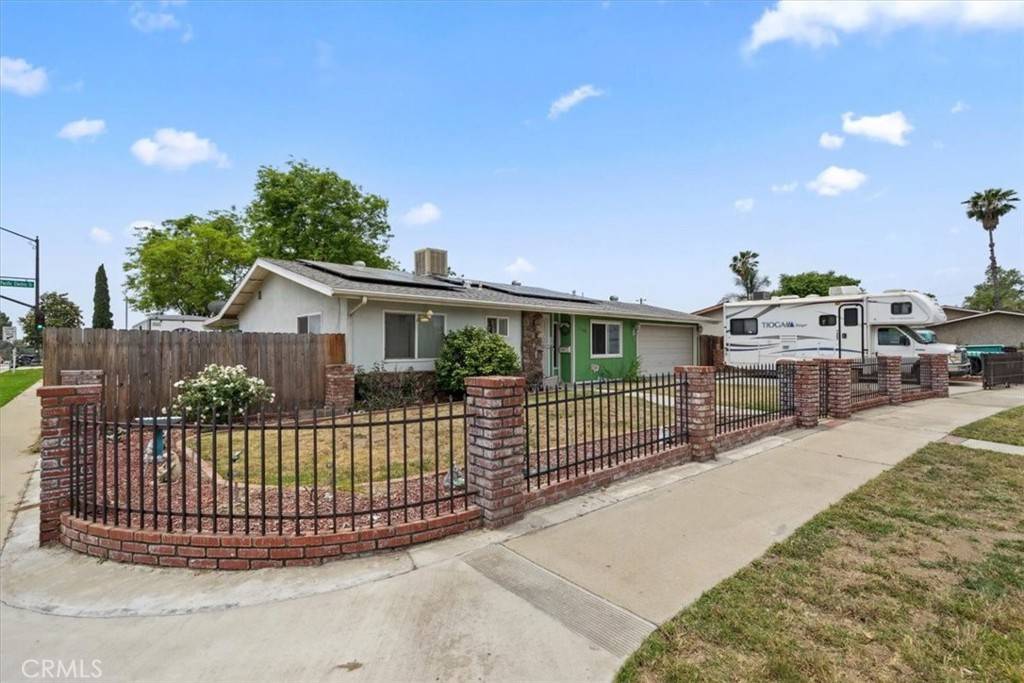 Fontana, CA 92335,17685 Seville AVE