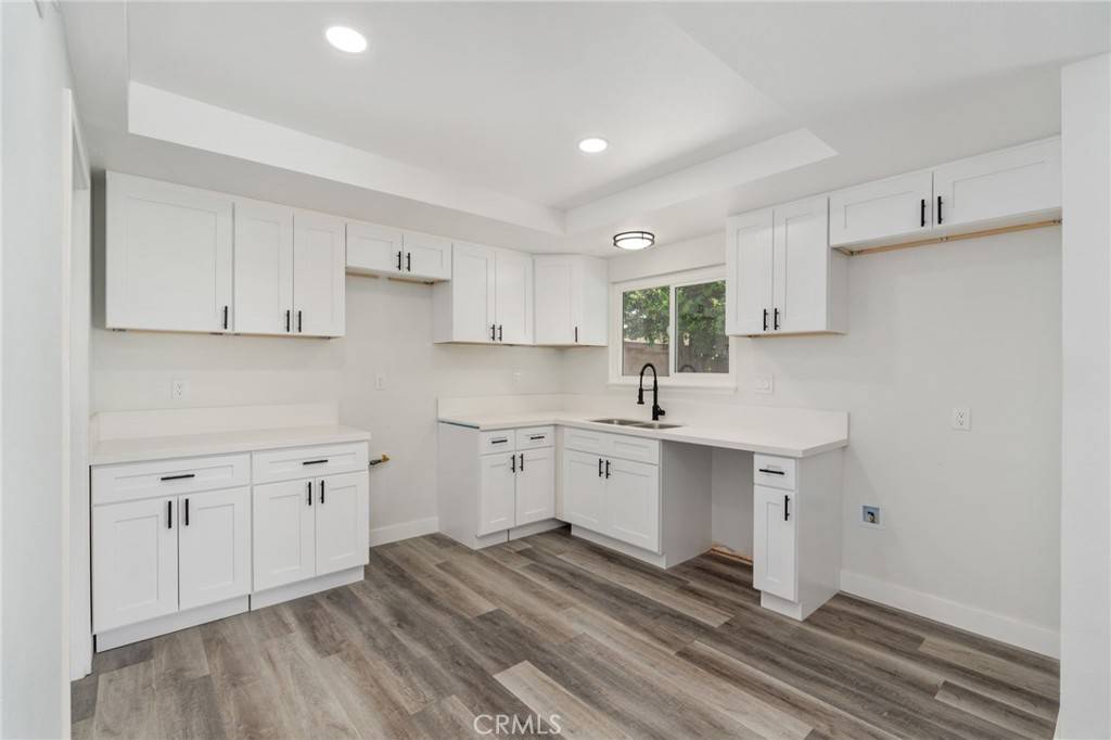 Rialto, CA 92376,910 E Home ST